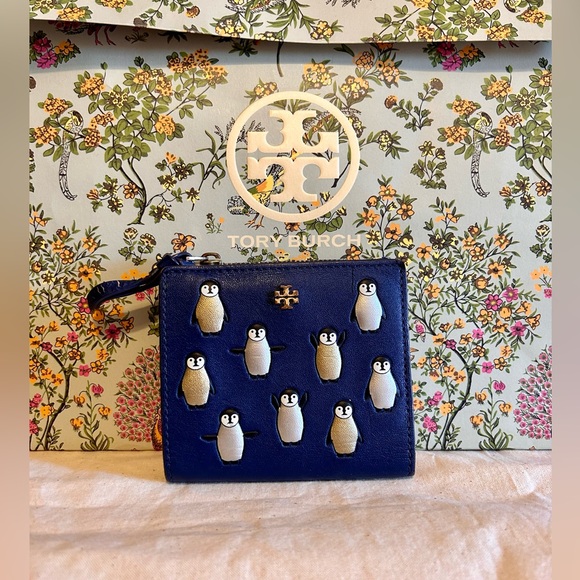 Tory Burch Handbags - Limited Edition Tory Burch penguin wallet